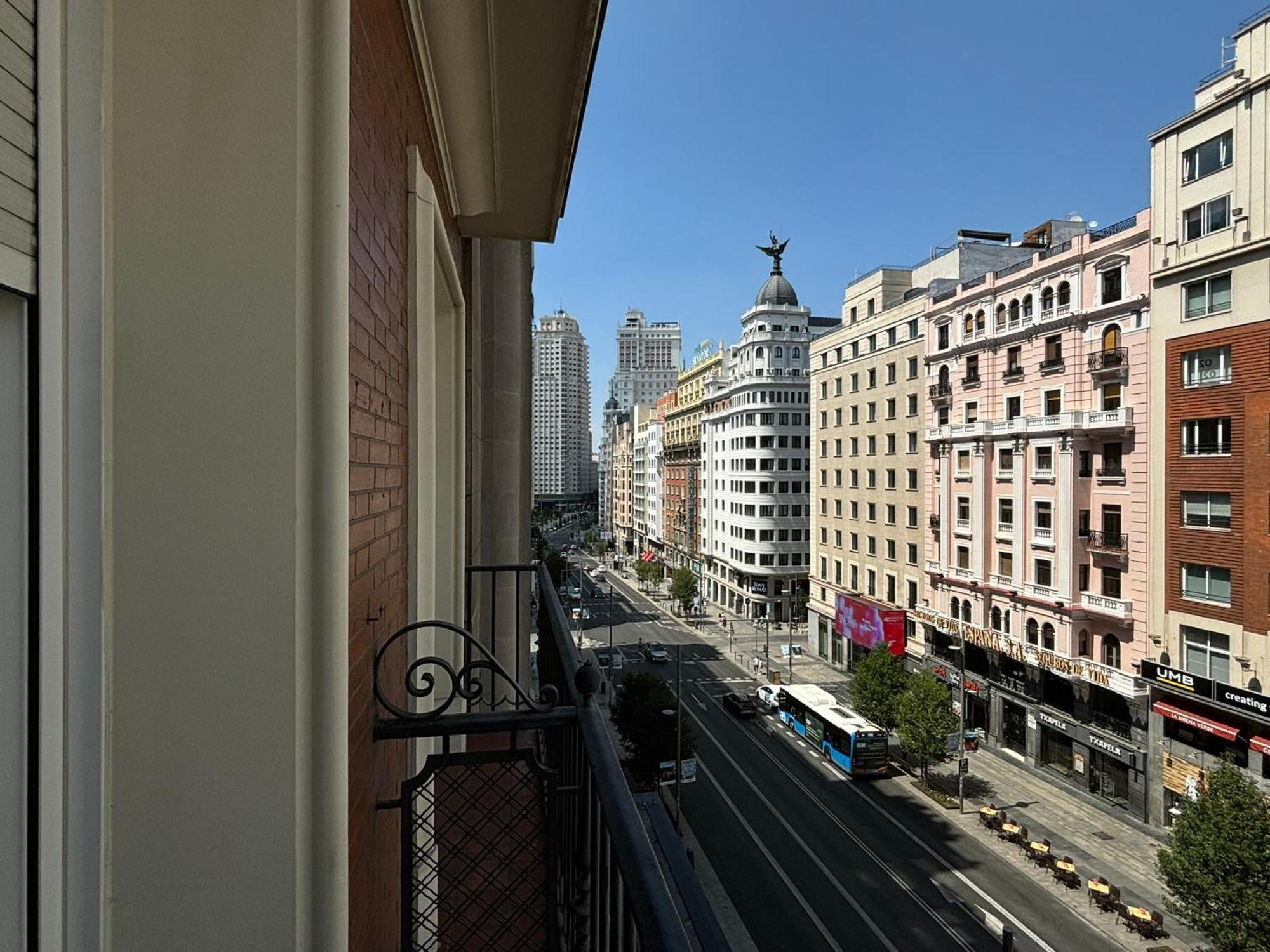 Gran Via 55 Apartment มาดริด ภายนอก รูปภาพ